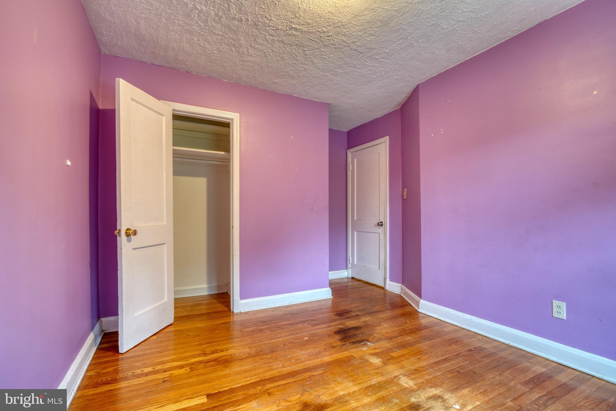 OAKLEIGH MANOR - Residential