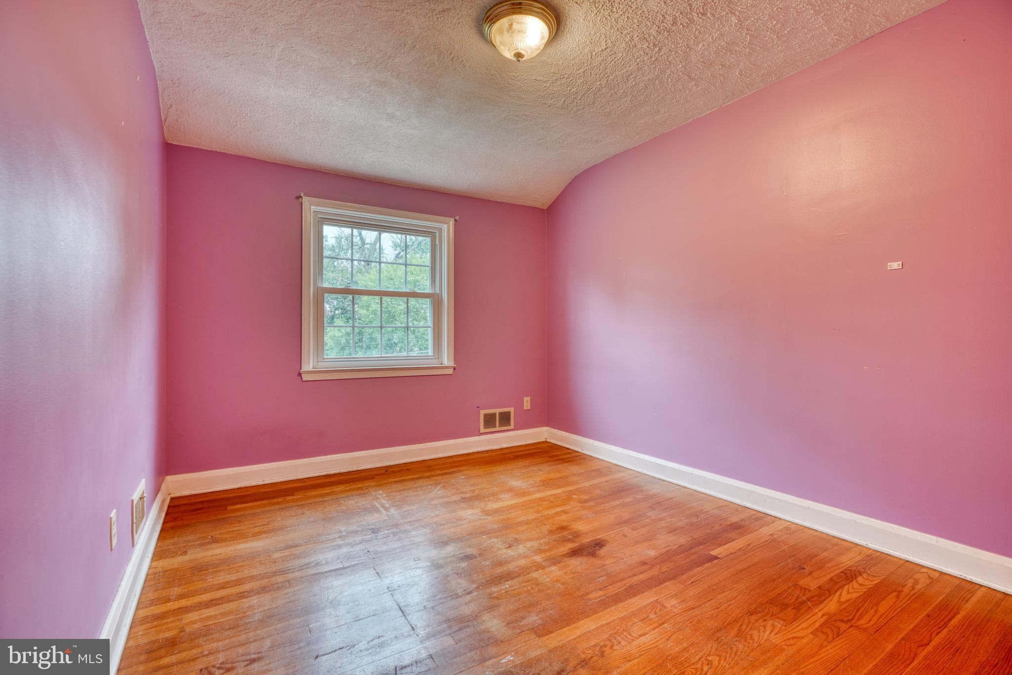 OAKLEIGH MANOR - Residential