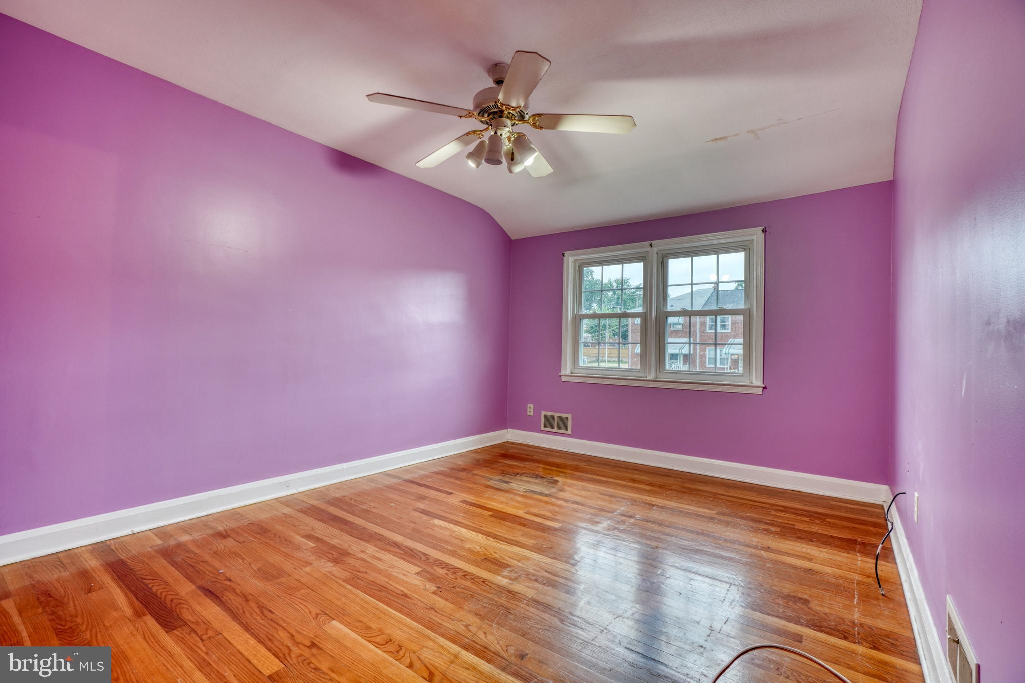 OAKLEIGH MANOR - Residential