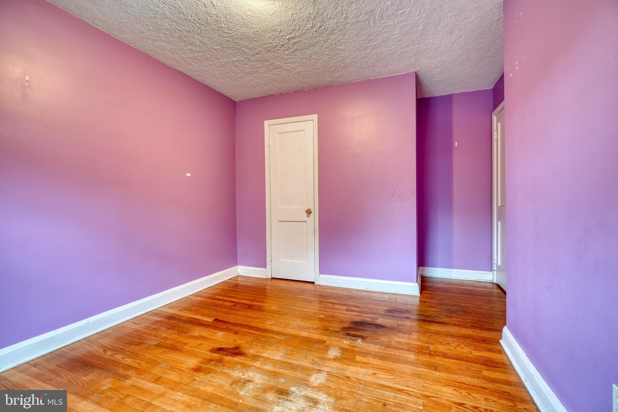 OAKLEIGH MANOR - Residential