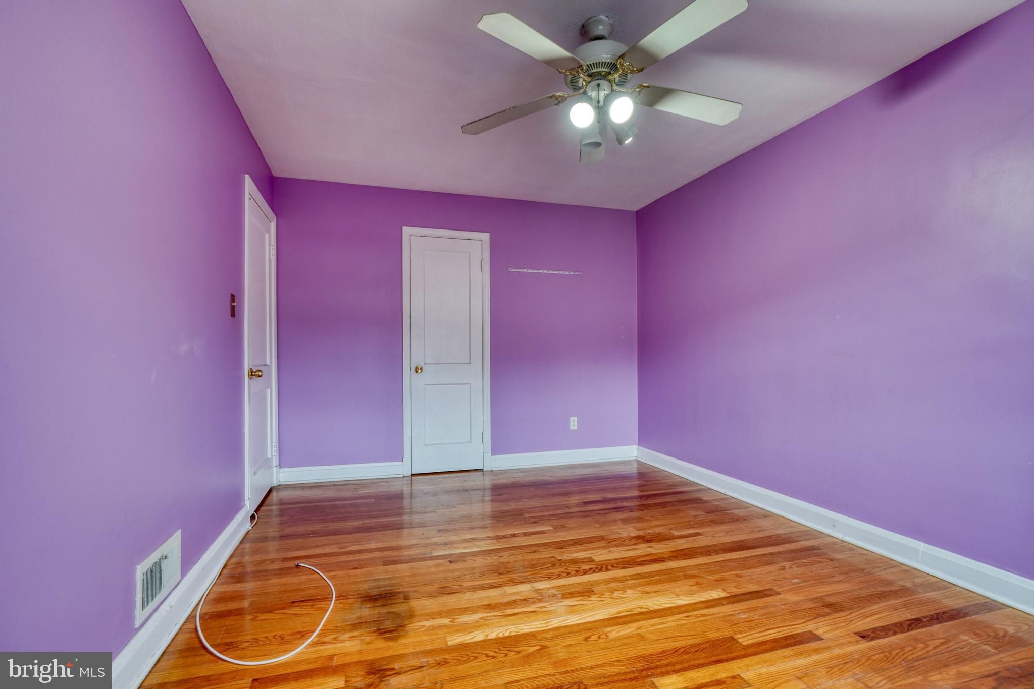 OAKLEIGH MANOR - Residential