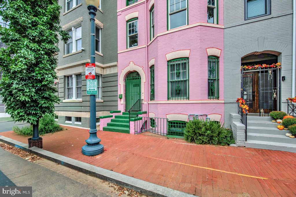 Photo of 221 Morgan Street NW, WASHINGTON, DC 20001 (MLS # DCDC2221464)