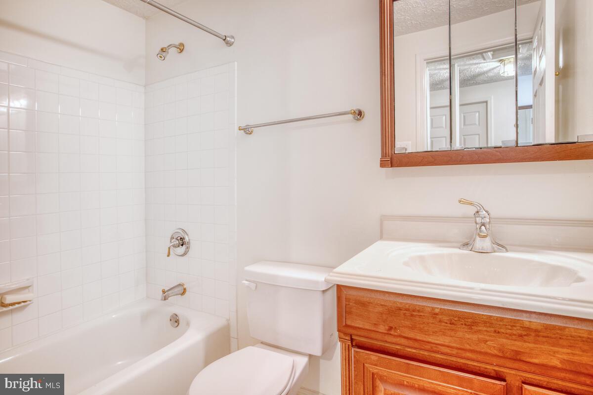 HIGHFIELDS - Residential