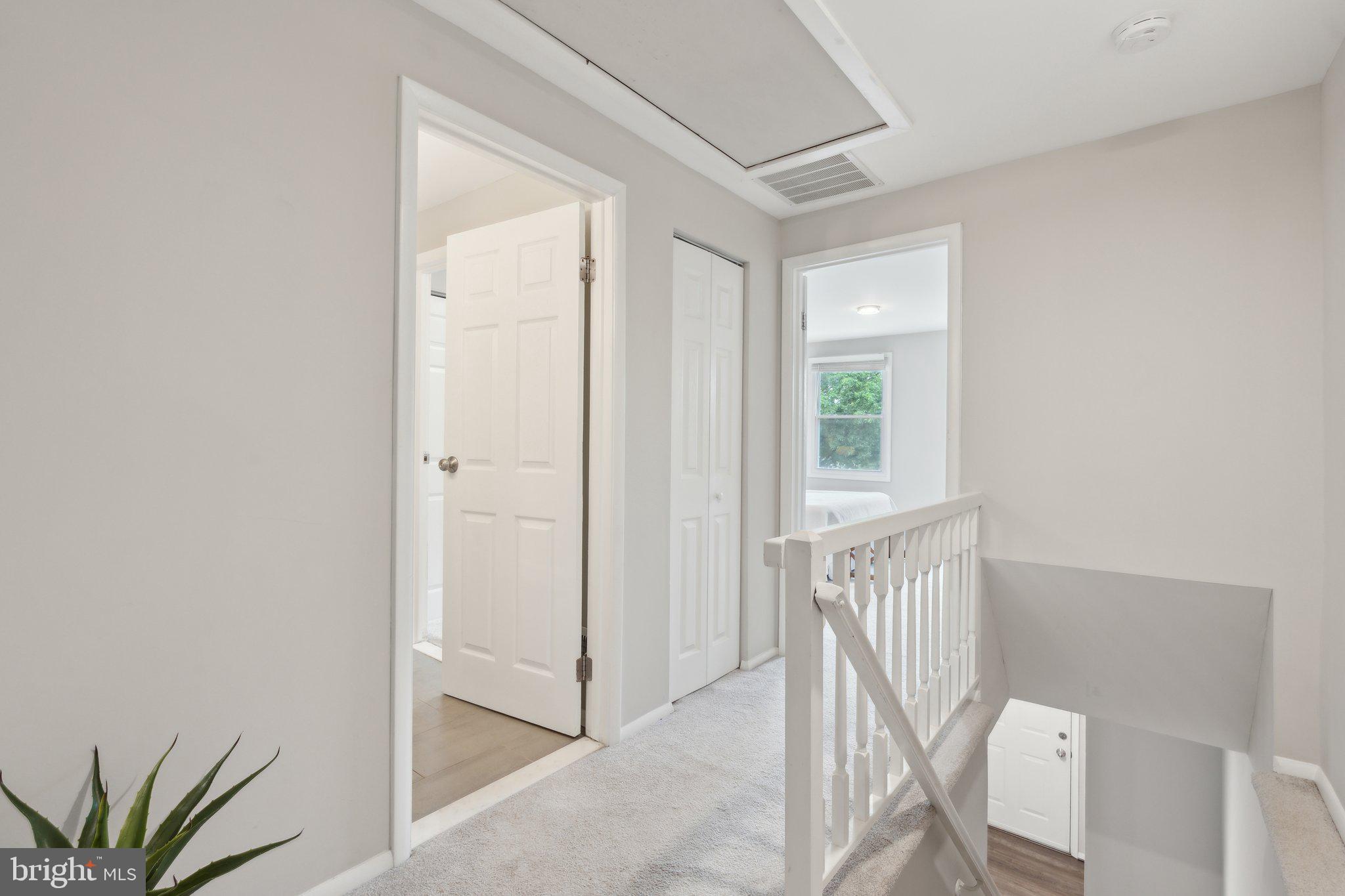 D EVEREUX WEST - Residential