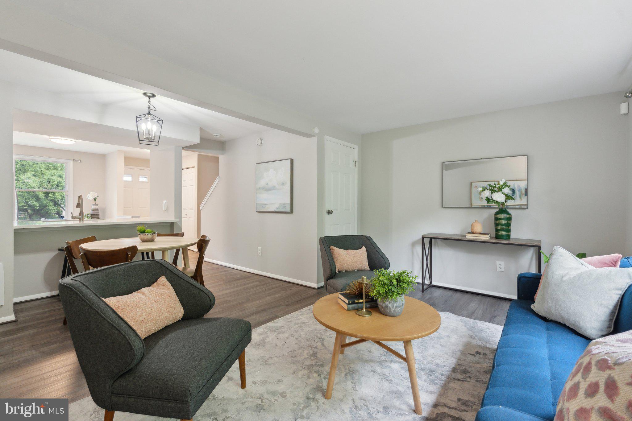 D EVEREUX WEST - Residential