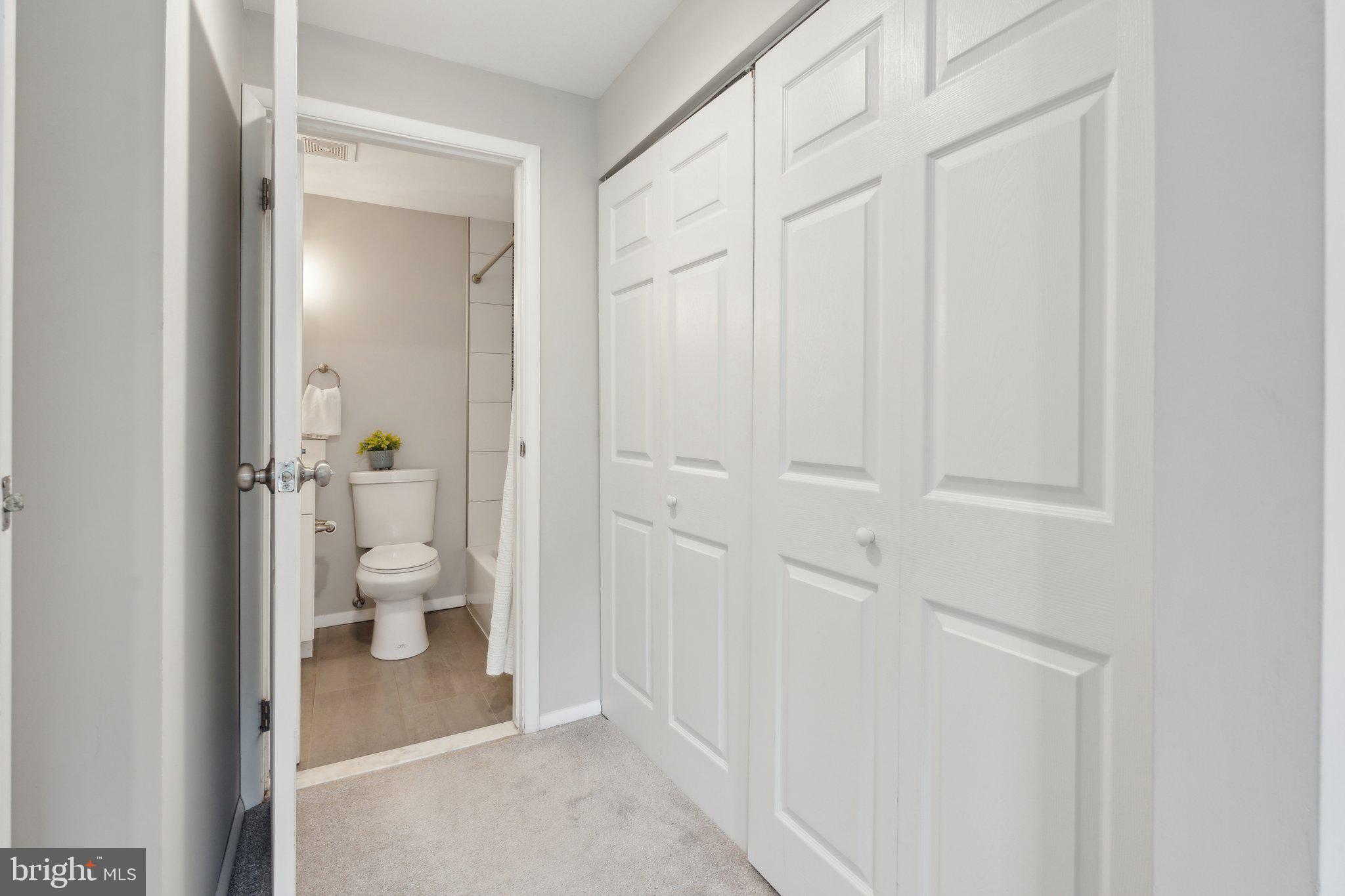 D EVEREUX WEST - Residential