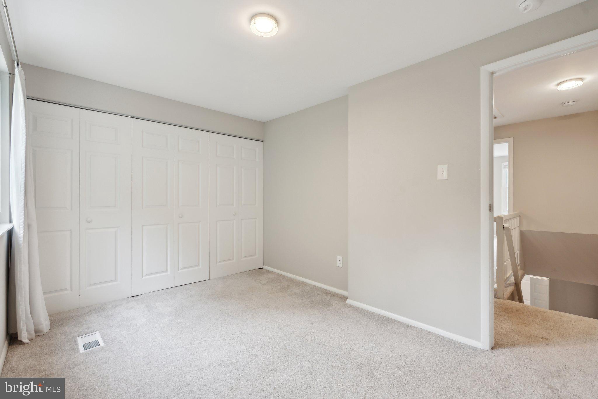 D EVEREUX WEST - Residential