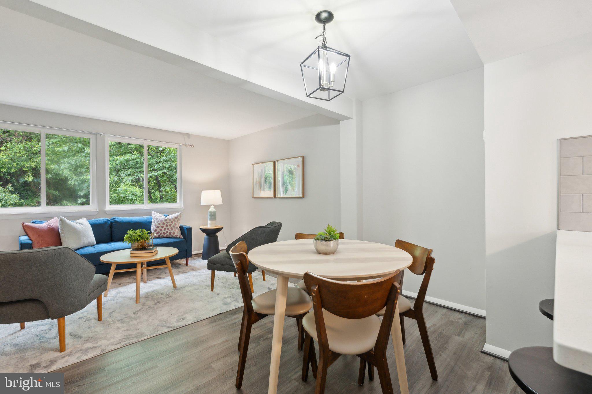 D EVEREUX WEST - Residential