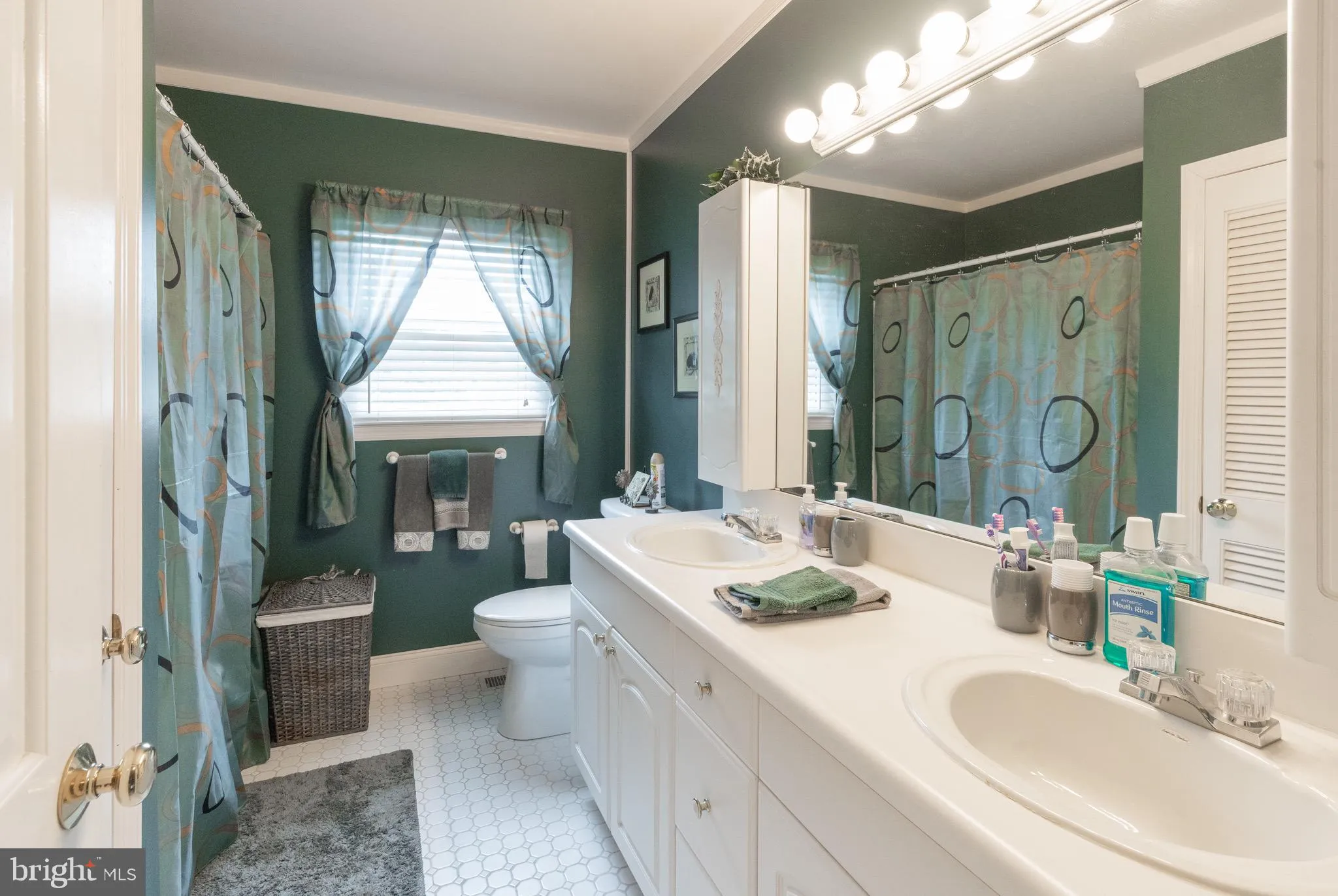 Mount Laurel, New Jersey 08054, United States, 5 Bedrooms Bedrooms, ,4 BathroomsBathrooms,Residential,Coming Soon,163586