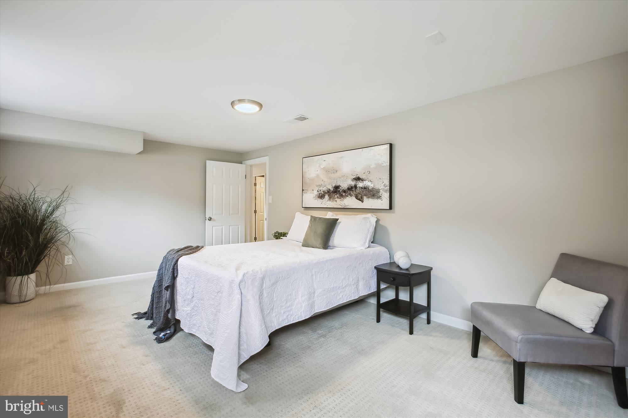 WEST SPRINGFIELD VILLAGE - Residential