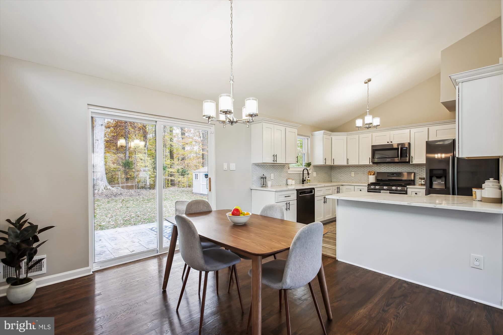 WEST SPRINGFIELD VILLAGE - Residential