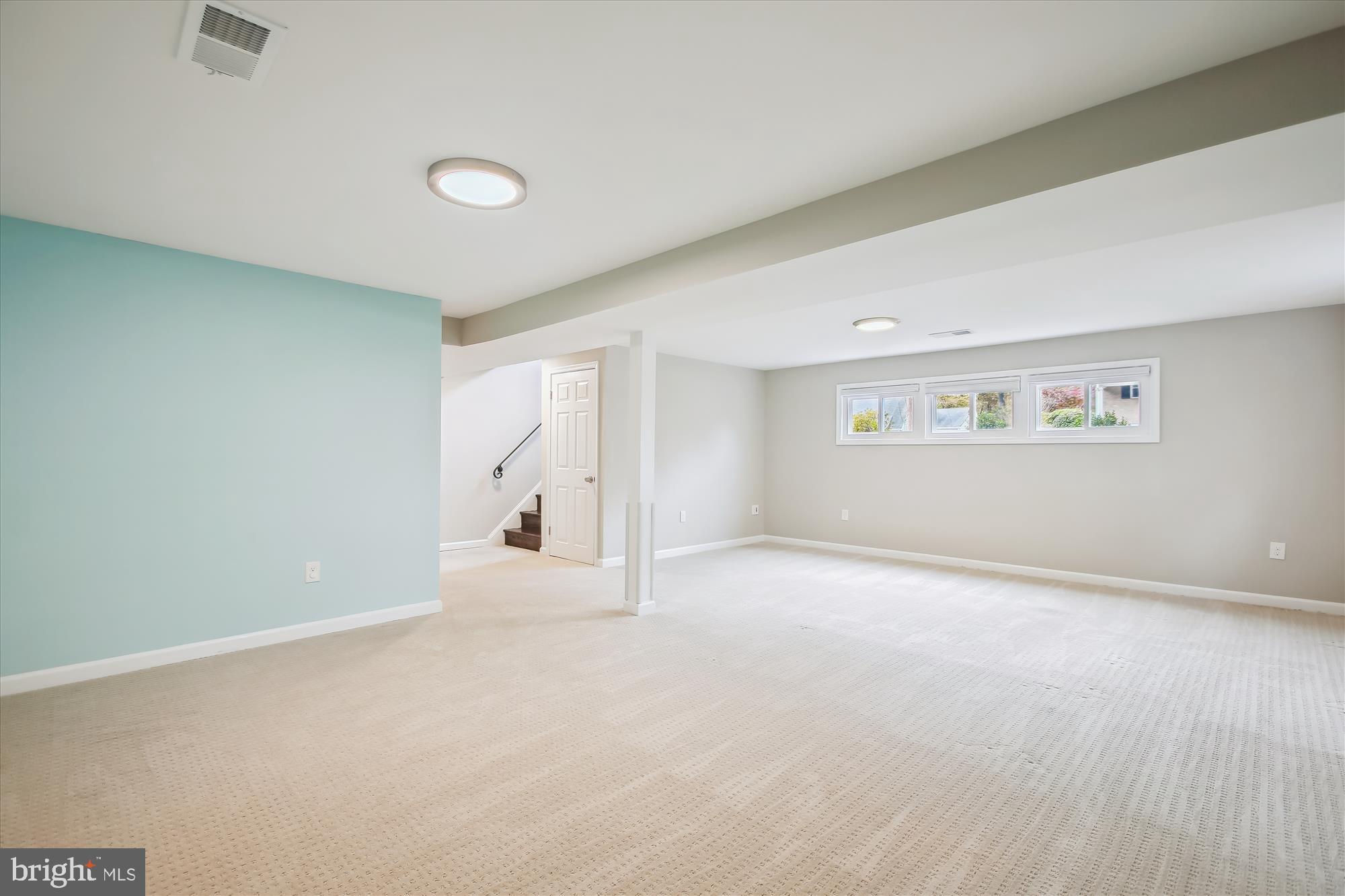 WEST SPRINGFIELD VILLAGE - Residential