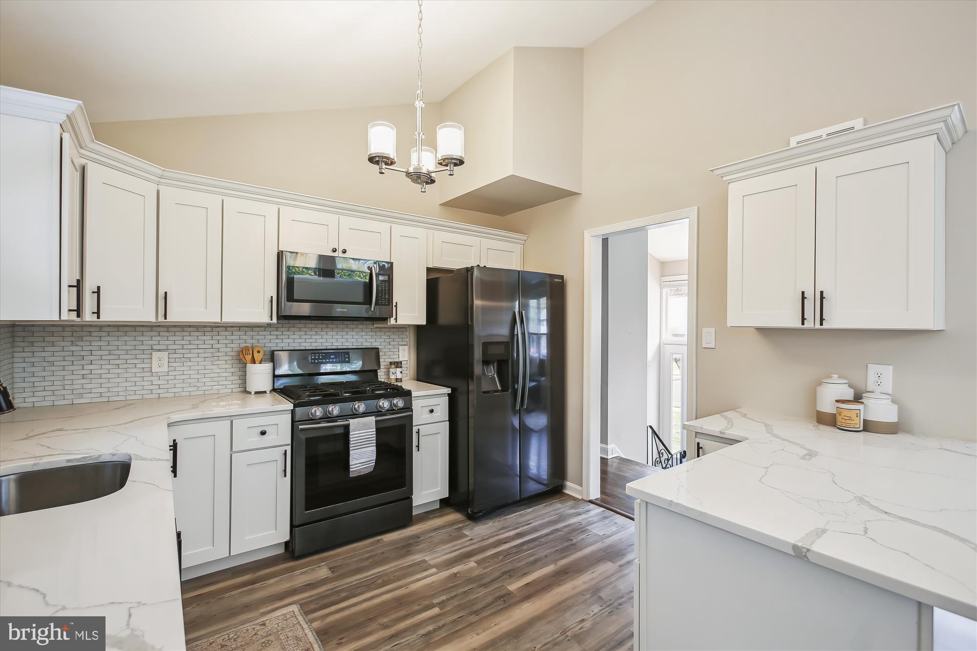 WEST SPRINGFIELD VILLAGE - Residential