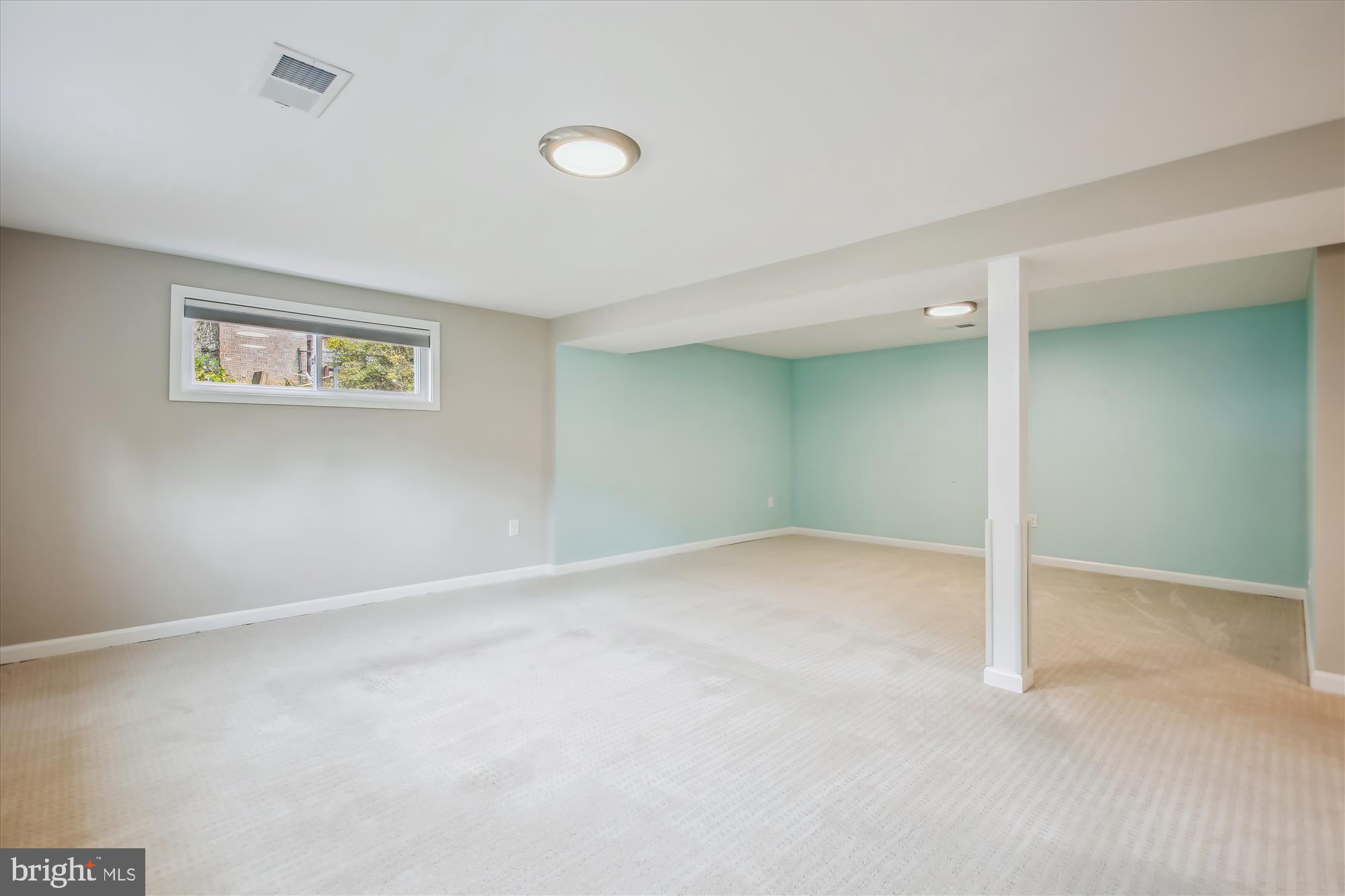 WEST SPRINGFIELD VILLAGE - Residential