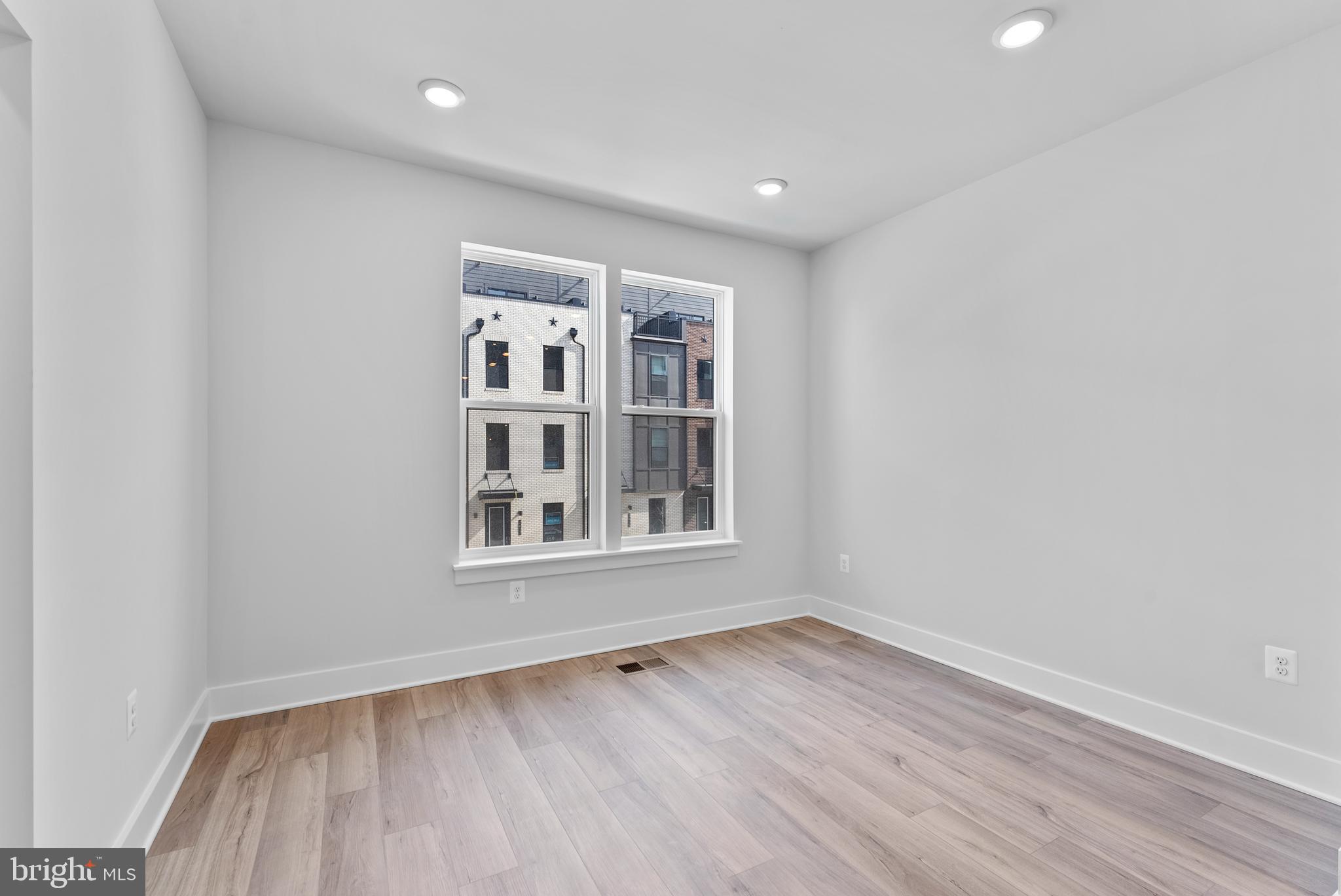 LOCKE LANDING - Residential Lease