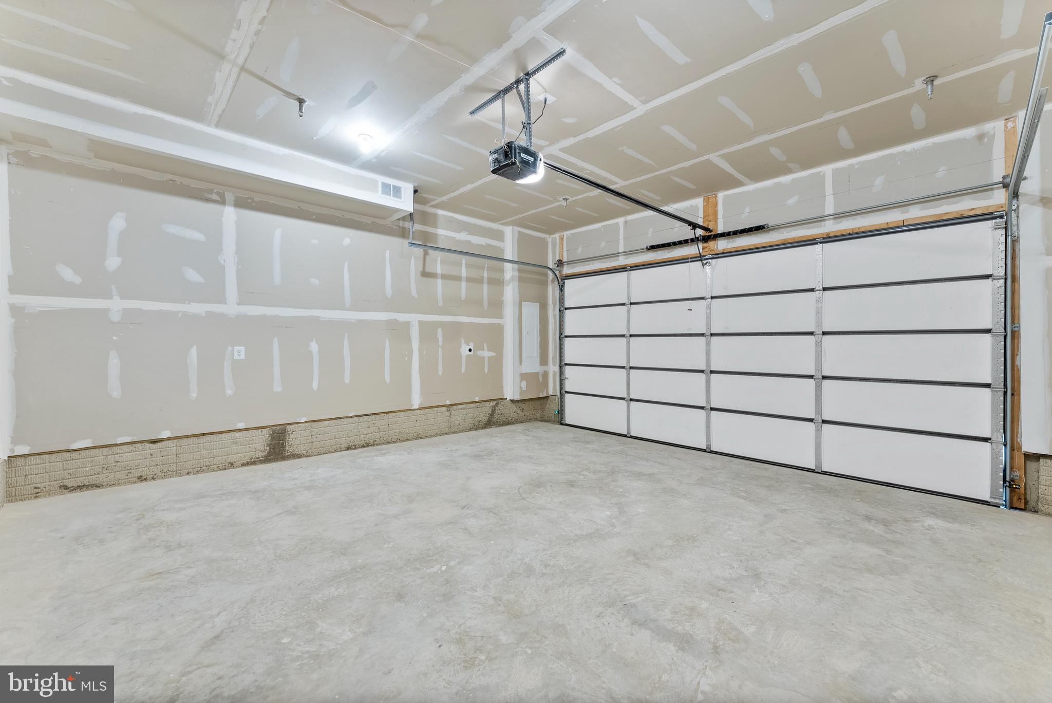 LOCKE LANDING - Residential Lease