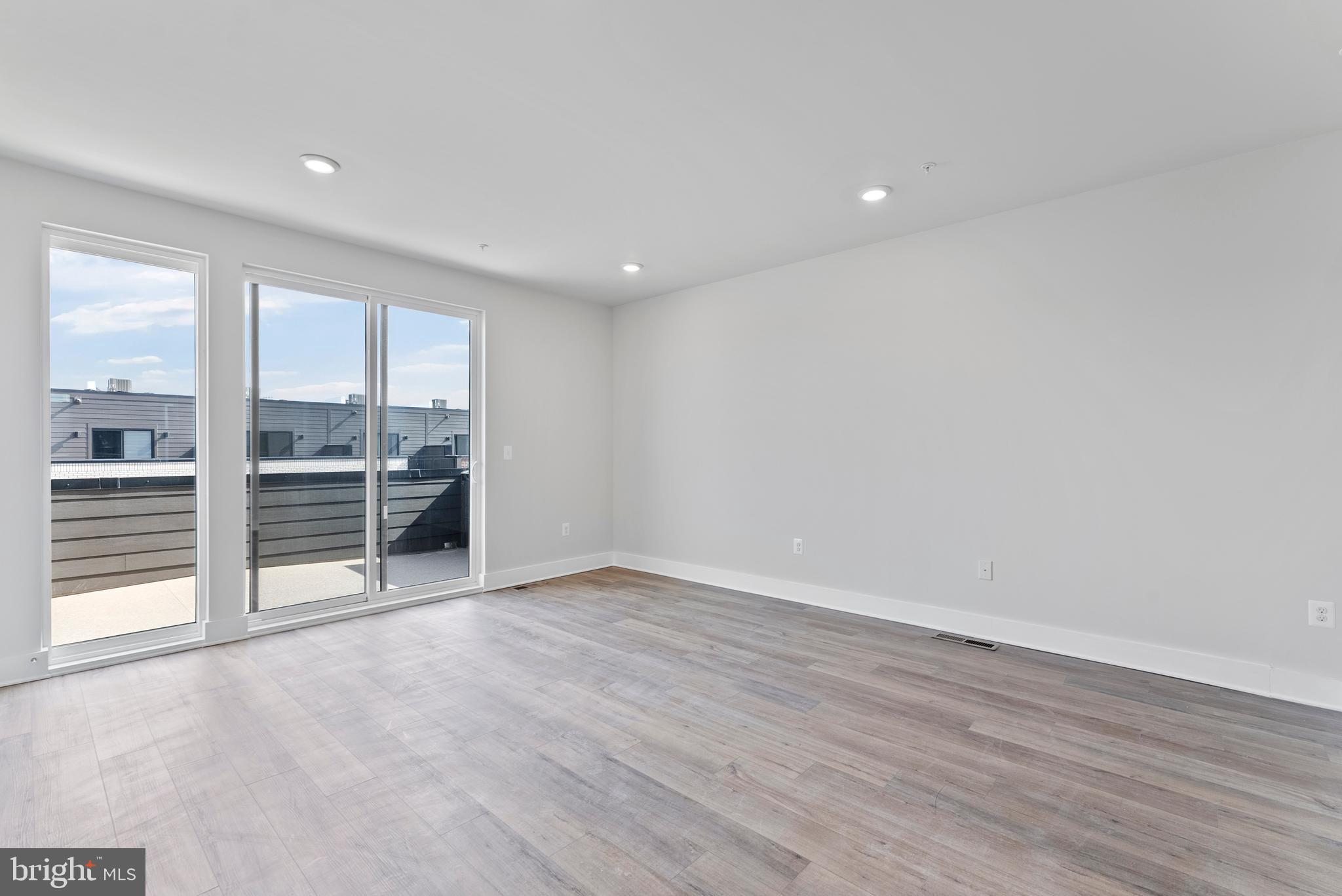 LOCKE LANDING - Residential Lease