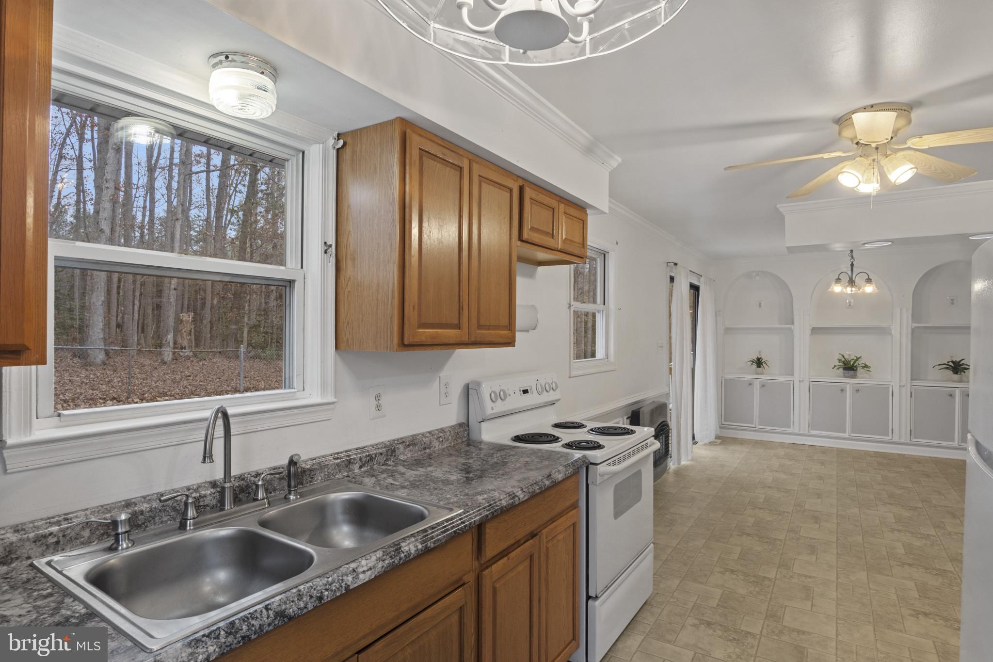 PINE FOREST ESTATES - Residential