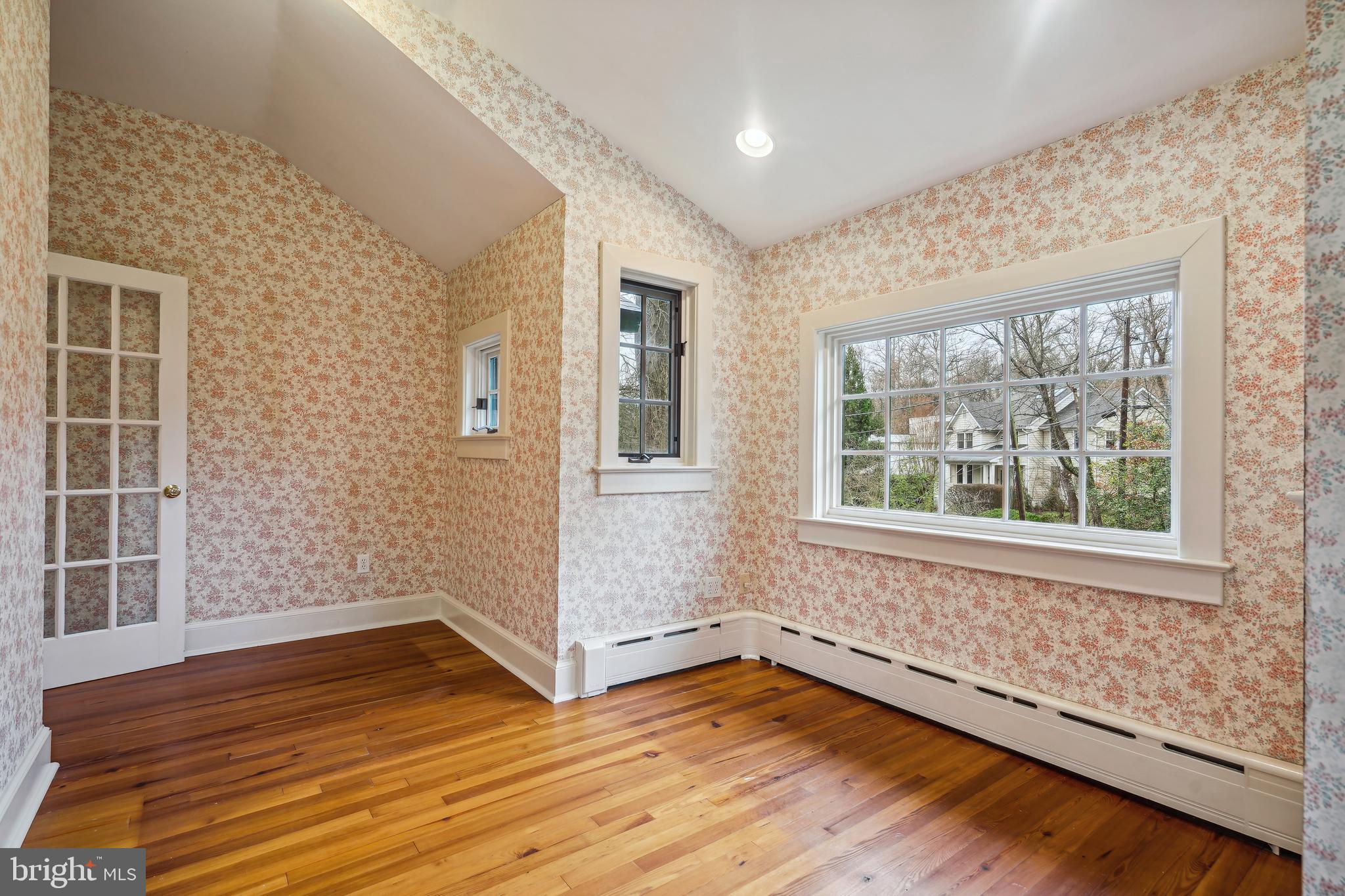 GLEN ECHO HEIGHTS - Residential