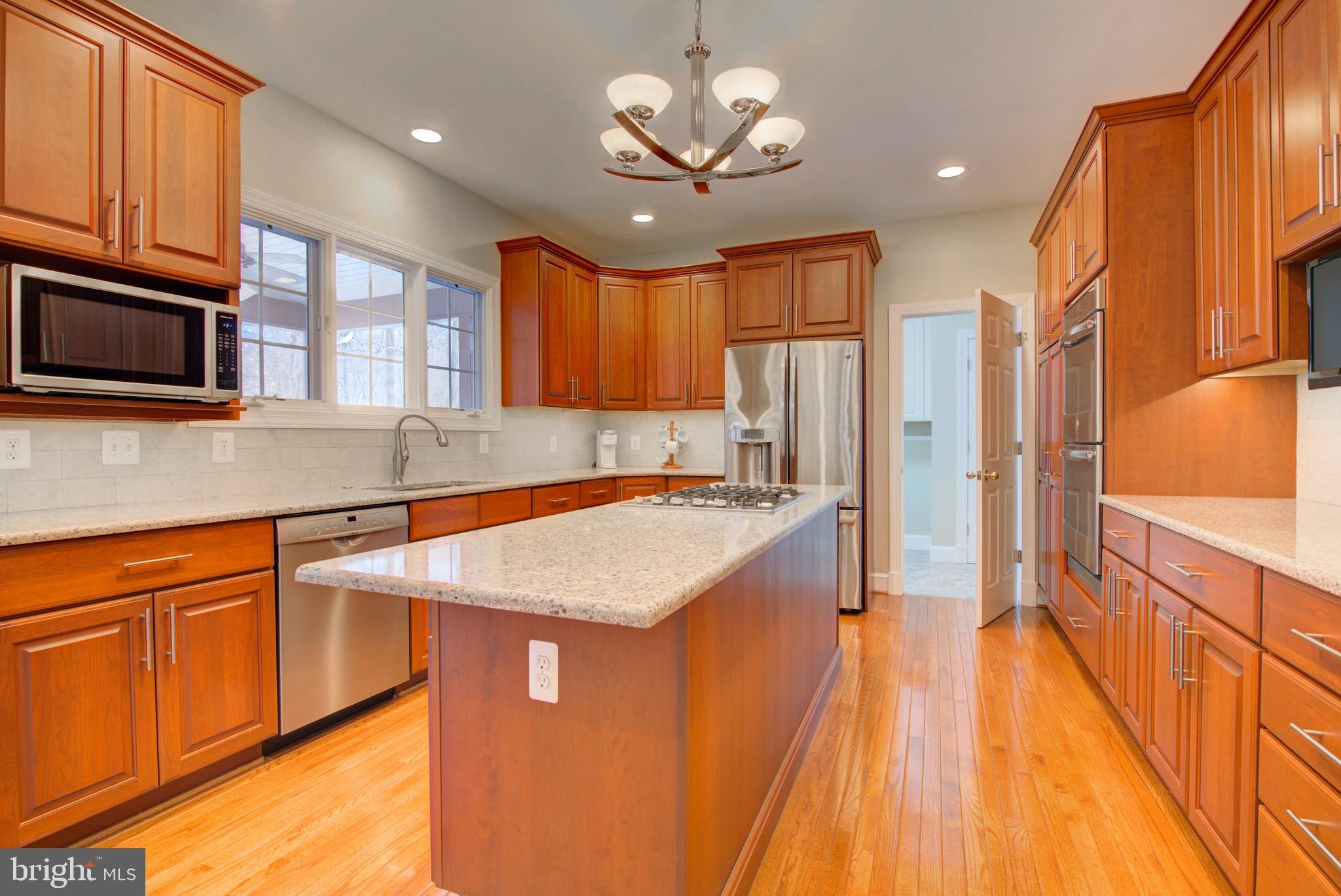 STONEY CREEK WOODS - Residential