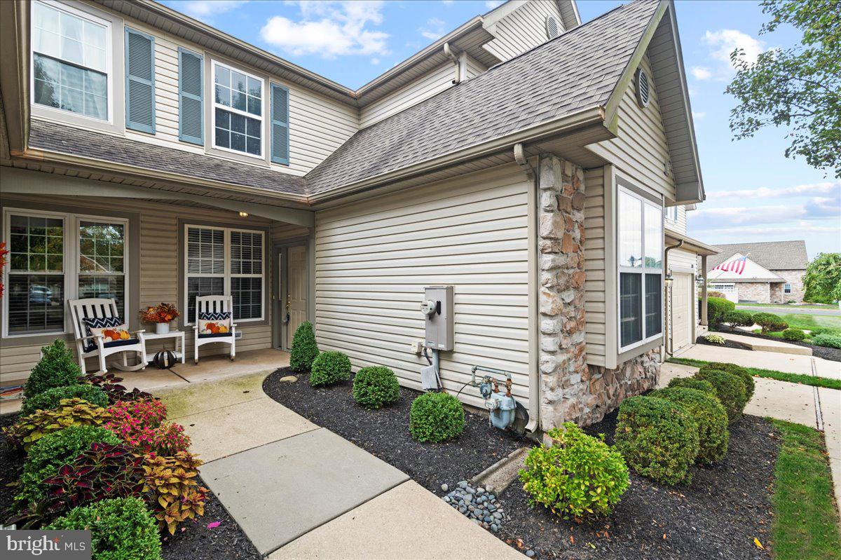 1504 SPRINGFIELD COURT 37