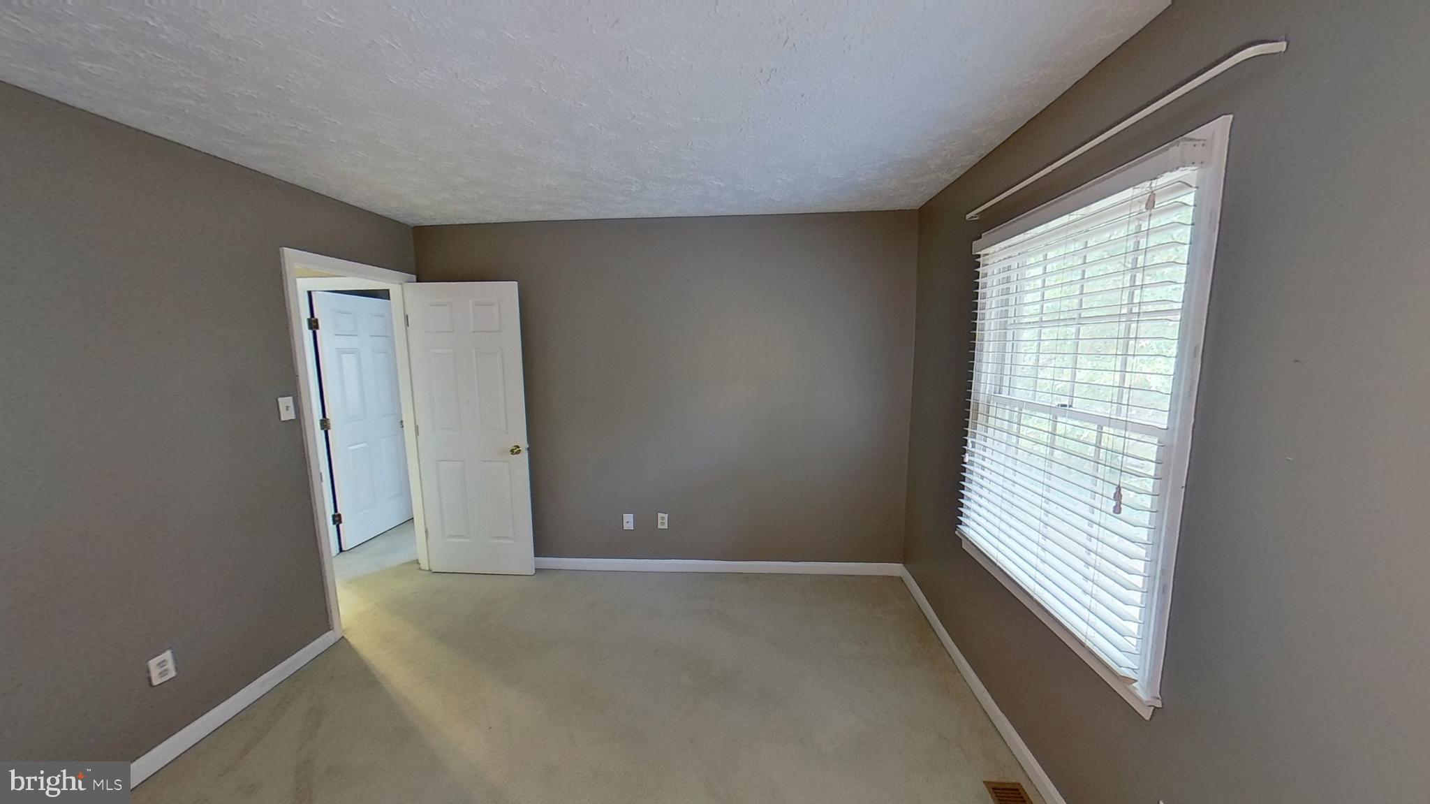 ST CHARLES SUB - DORCHESTER - Residential Lease