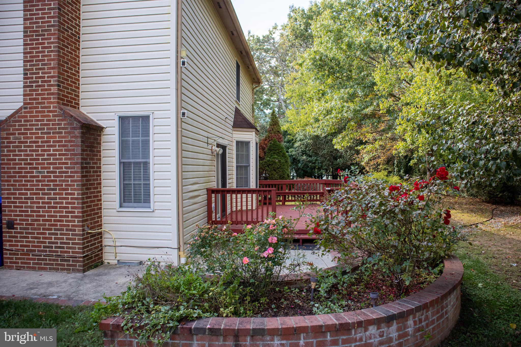 ST CHARLES SUB - DORCHESTER - Residential Lease