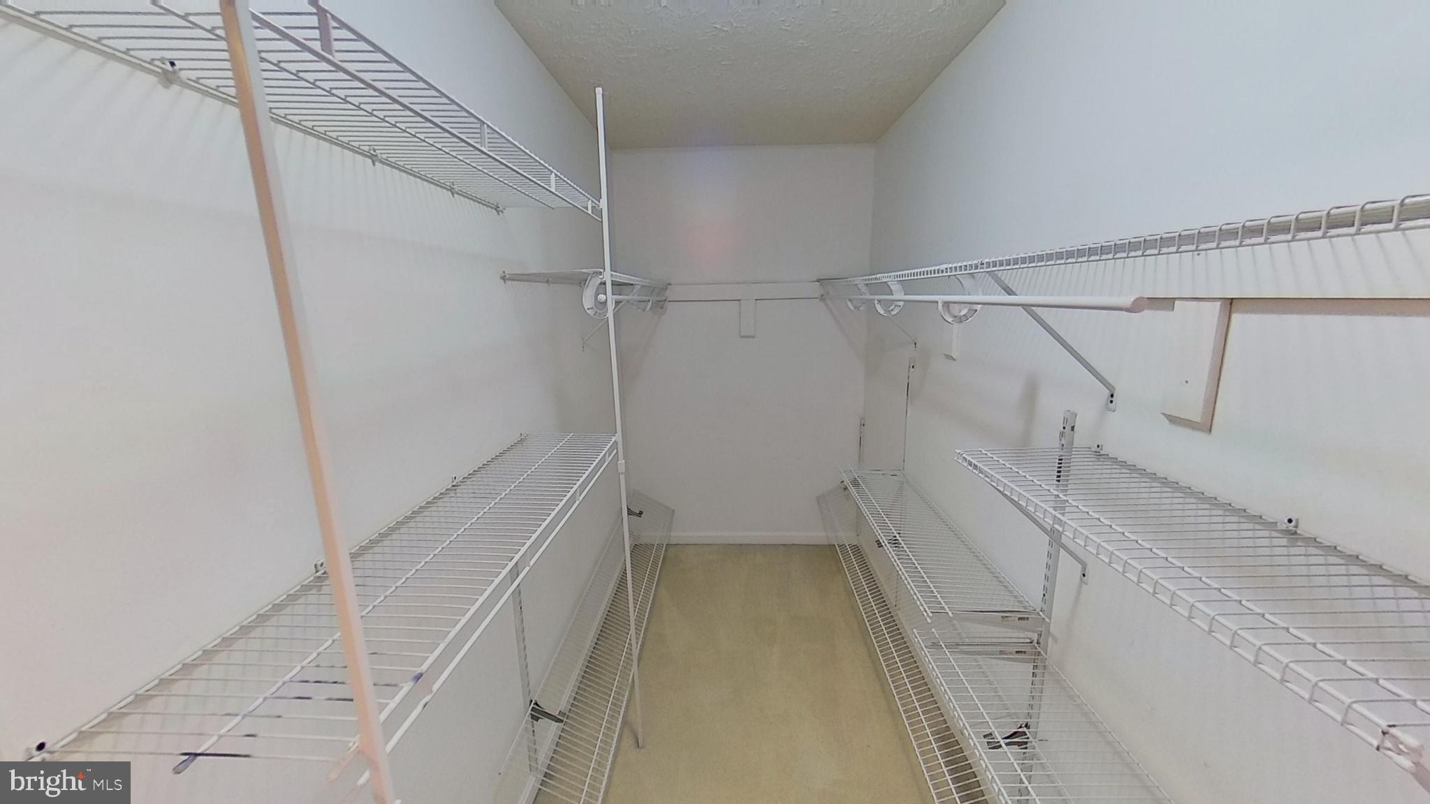 ST CHARLES SUB - DORCHESTER - Residential Lease