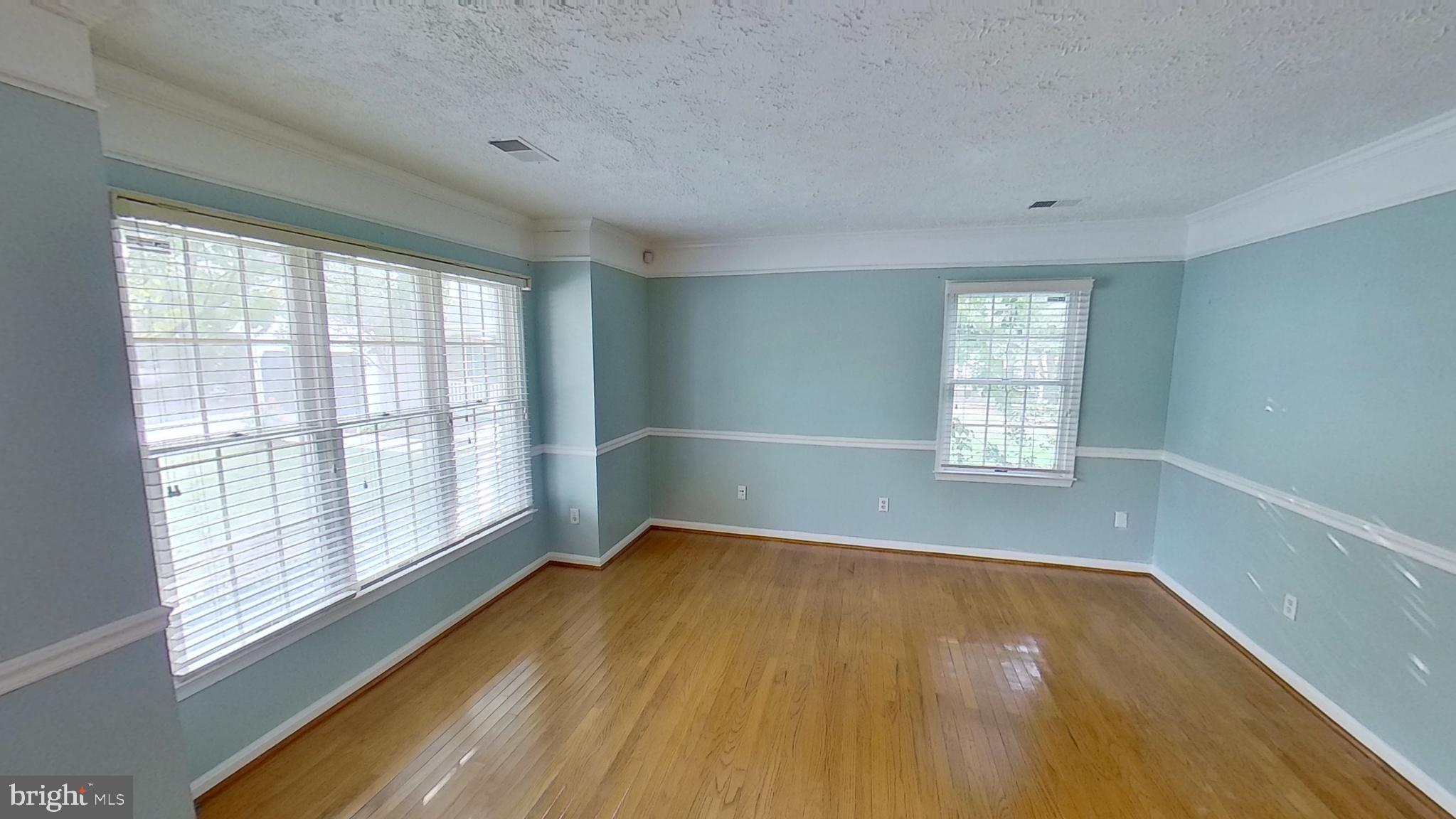 ST CHARLES SUB - DORCHESTER - Residential Lease