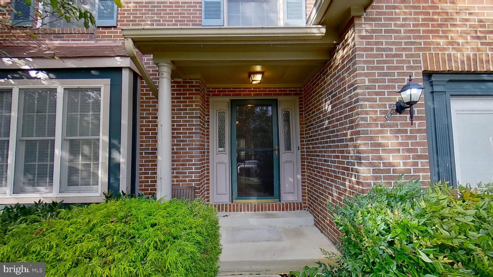 ST CHARLES SUB - DORCHESTER - Residential Lease