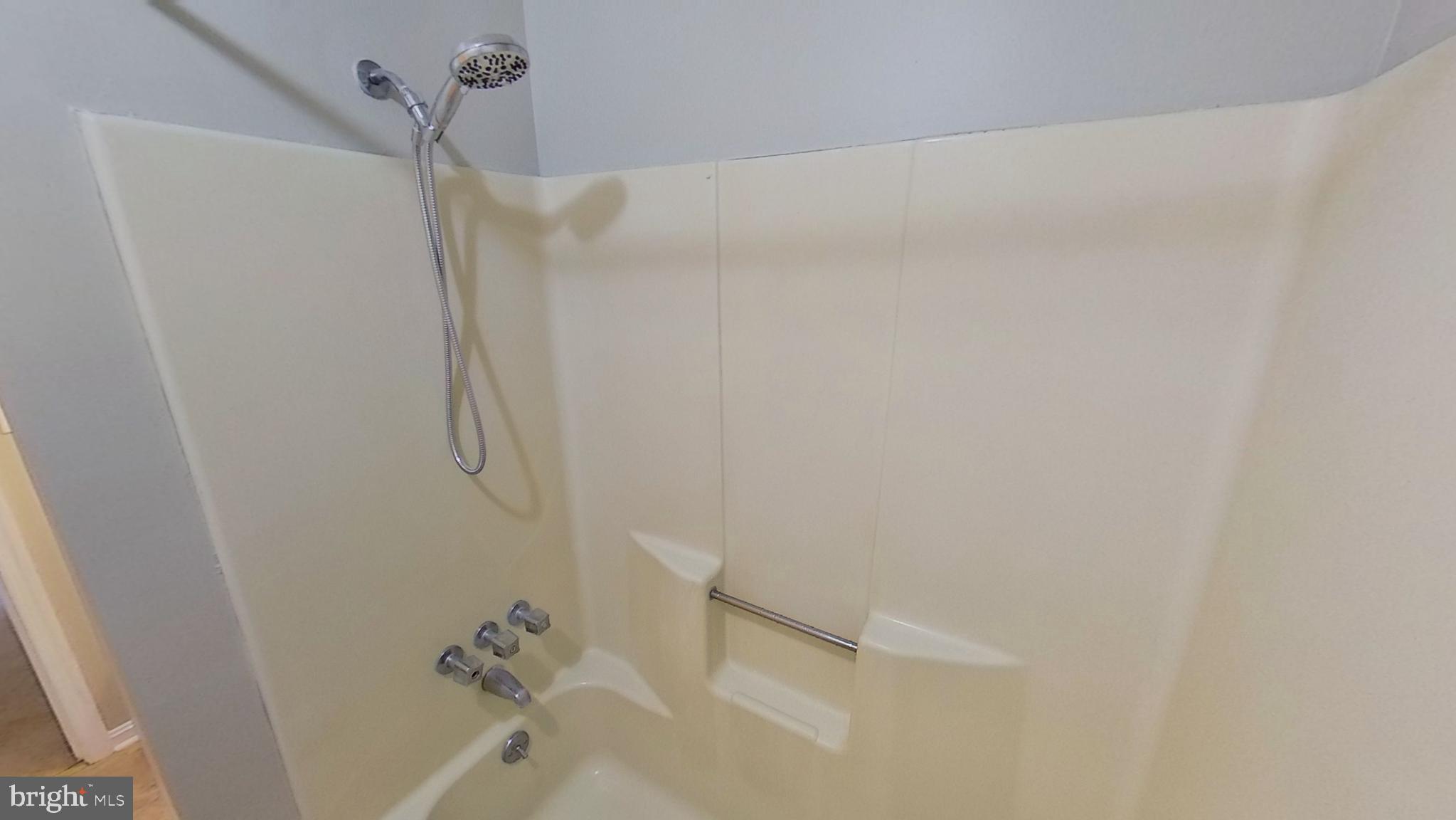 ST CHARLES SUB - DORCHESTER - Residential Lease