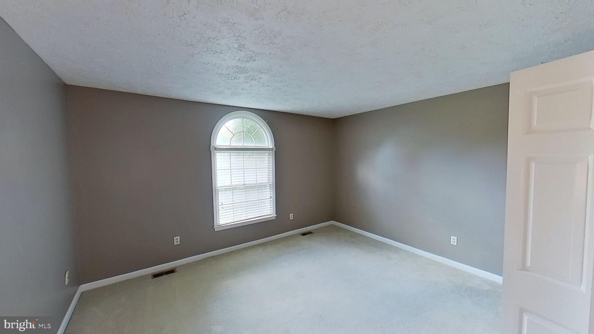 ST CHARLES SUB - DORCHESTER - Residential Lease