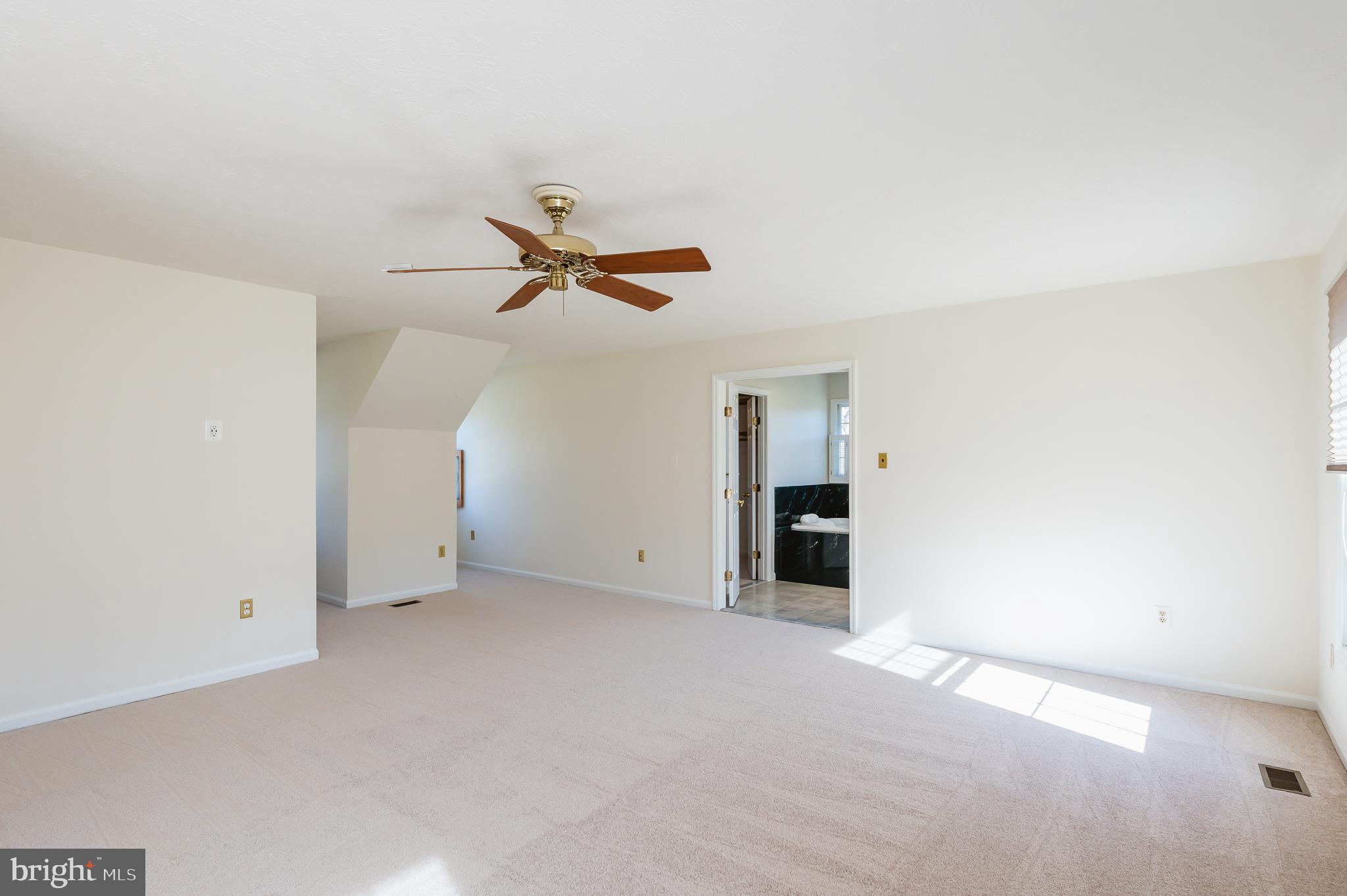 BROOKVIEW FARMS - Residential