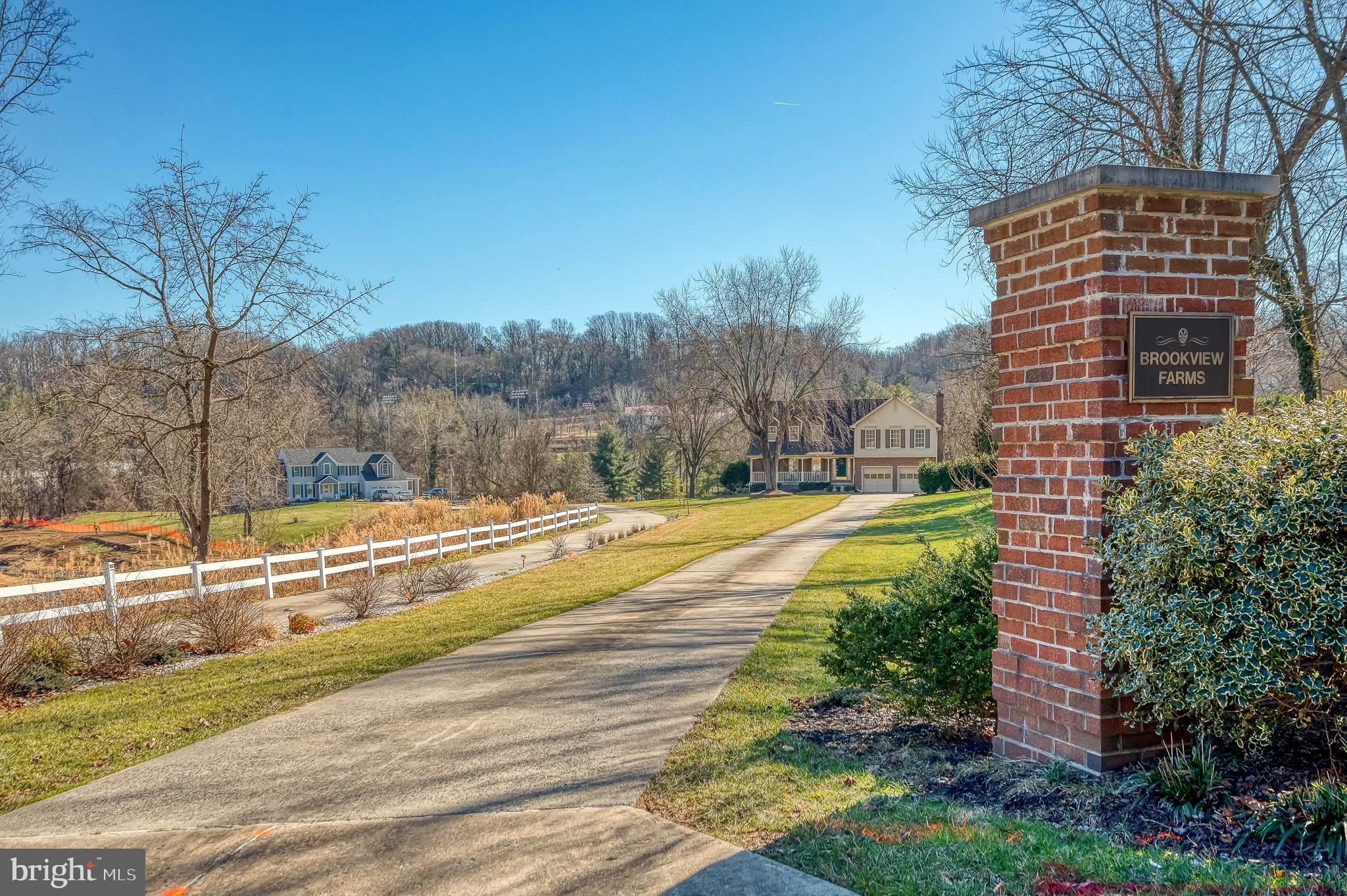 BROOKVIEW FARMS - Residential