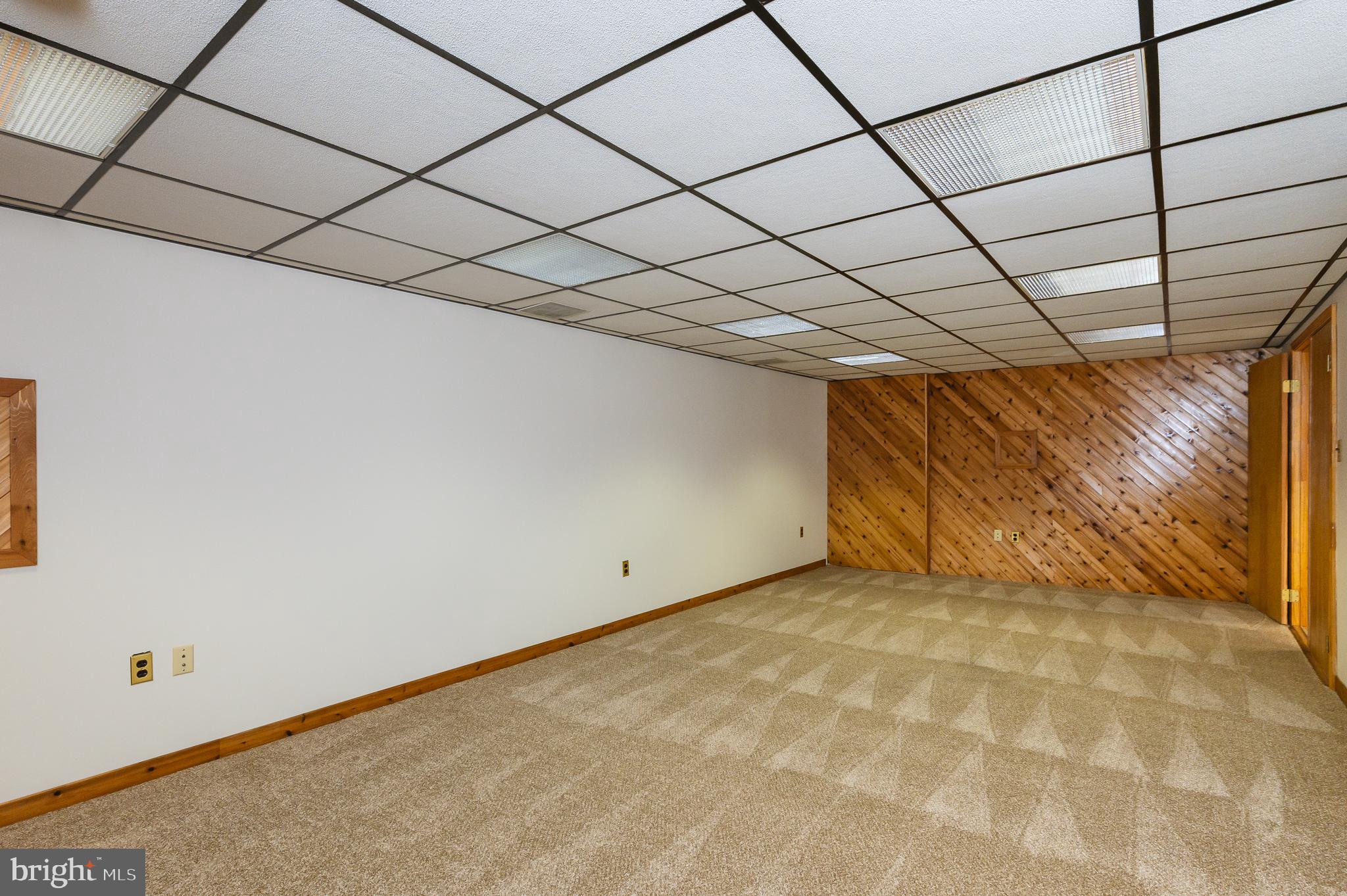 BROOKVIEW FARMS - Residential