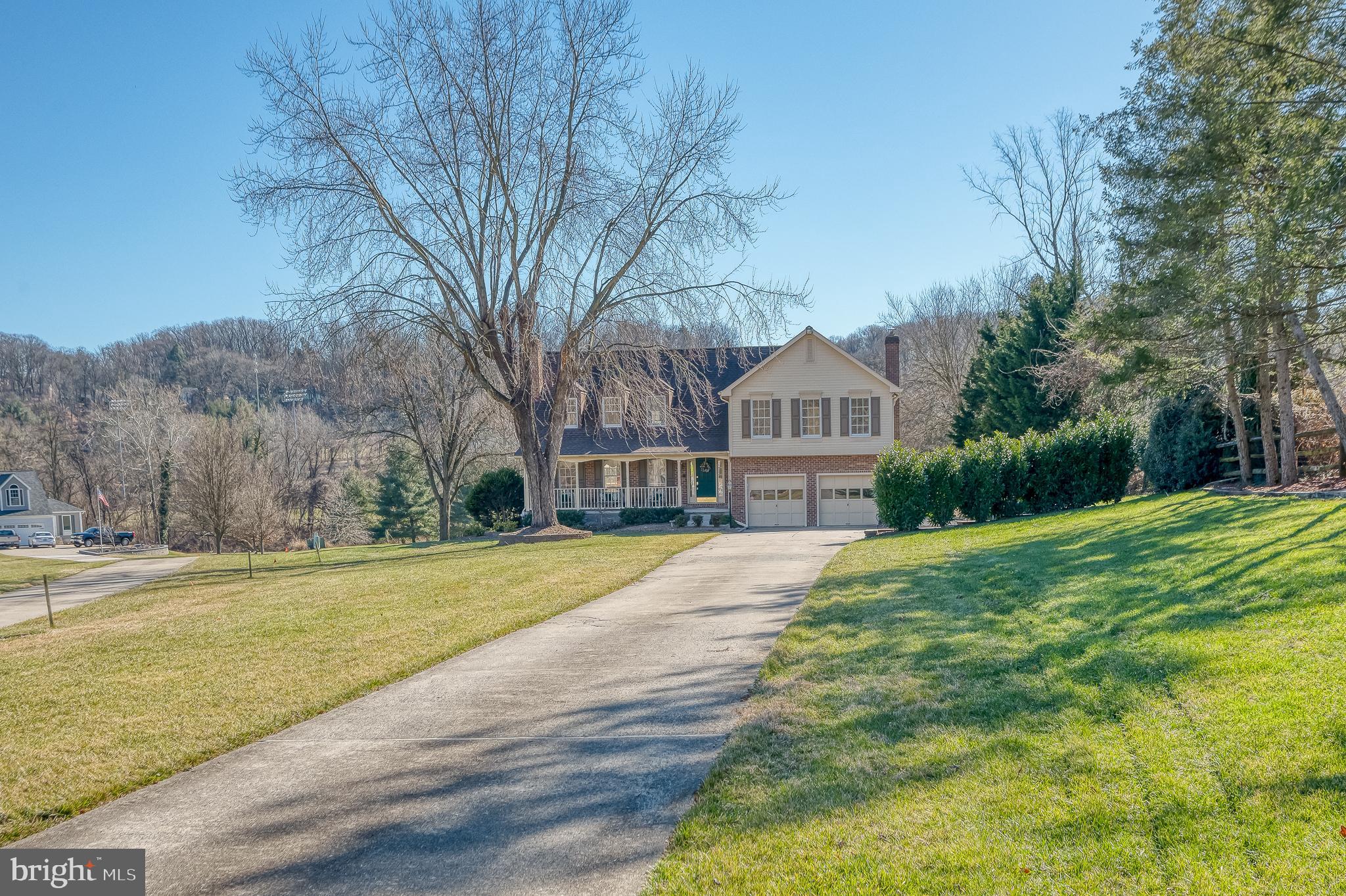 BROOKVIEW FARMS - Residential