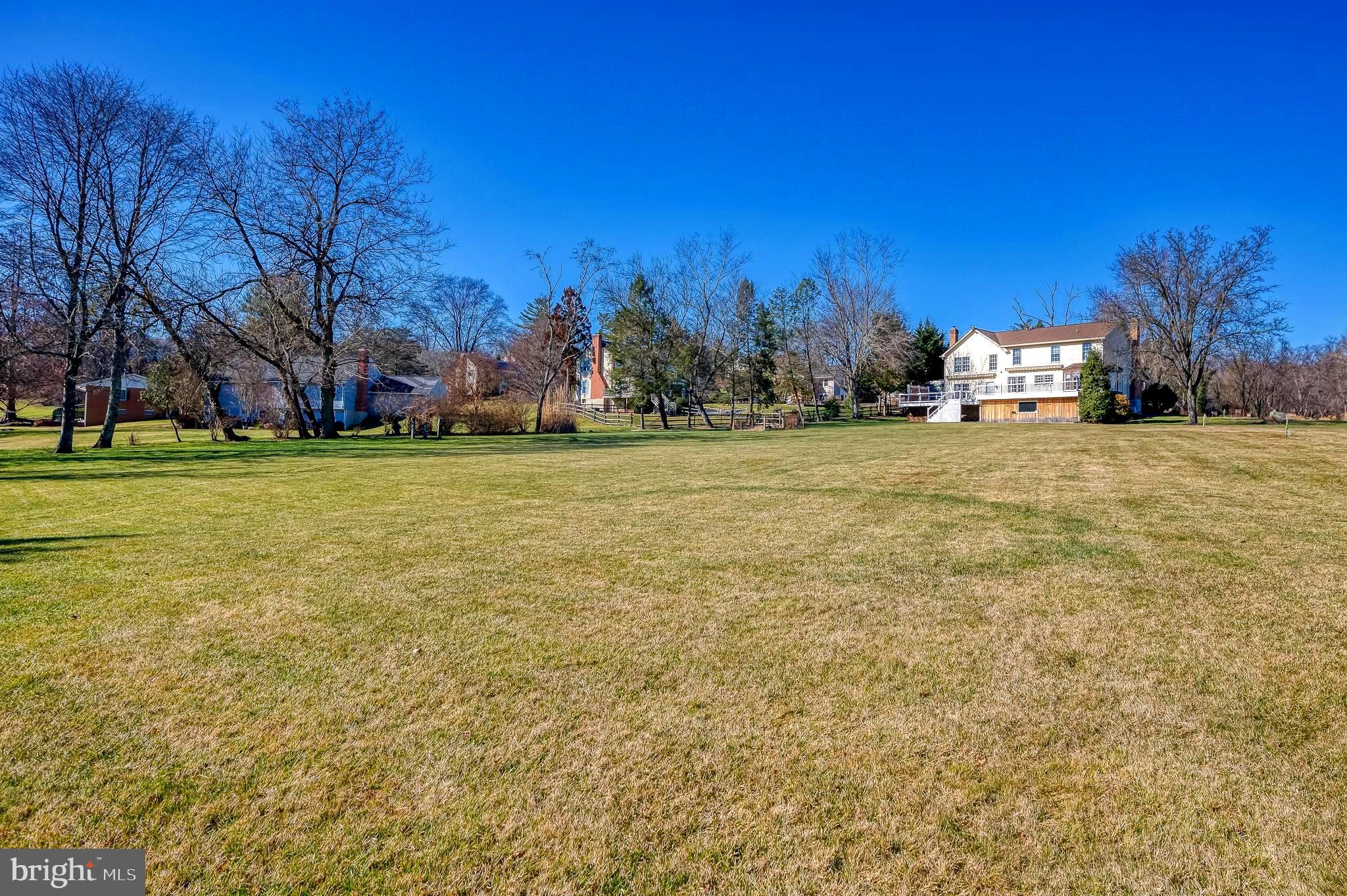 BROOKVIEW FARMS - Residential