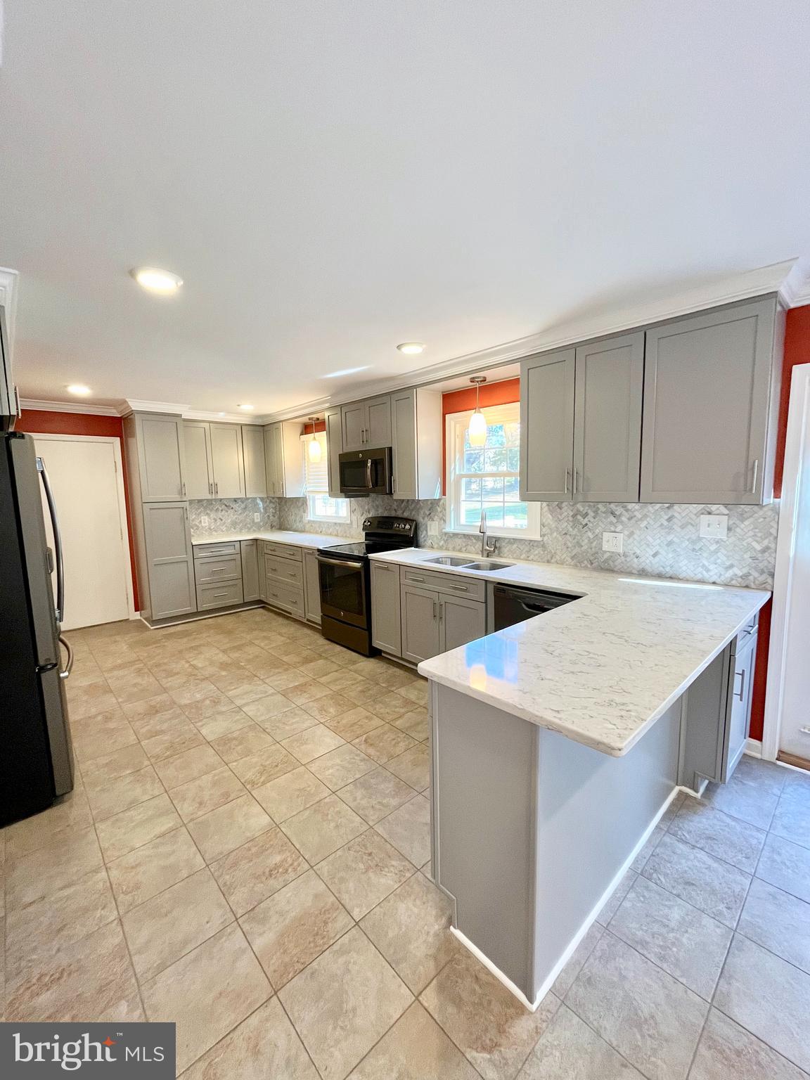 TUSCAWILLA HILLS - Residential