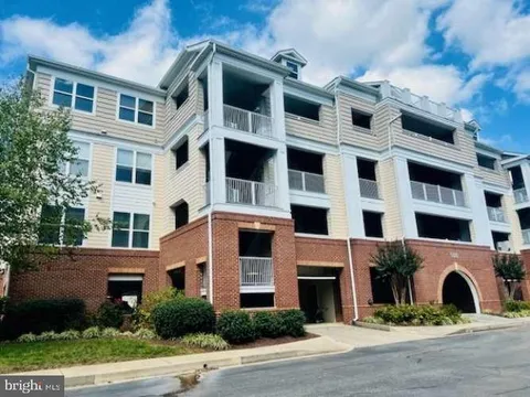 513 Oyster Bay Place Unit 202, Solomons, MD MLS: MDCA2020794