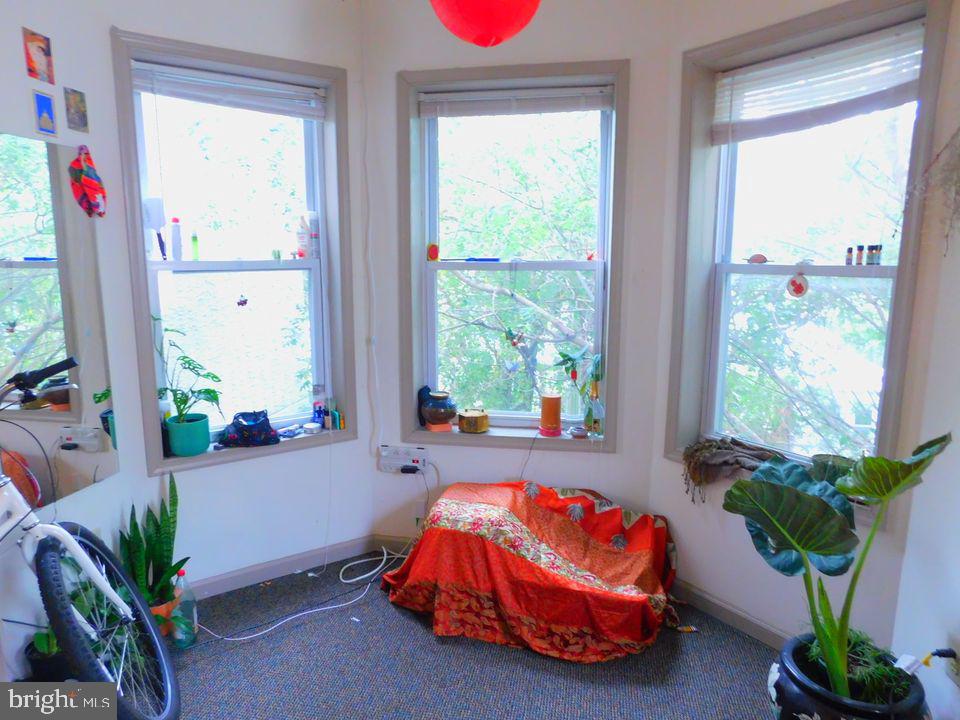 TEMPLE UNIVERSITY - Residential Lease