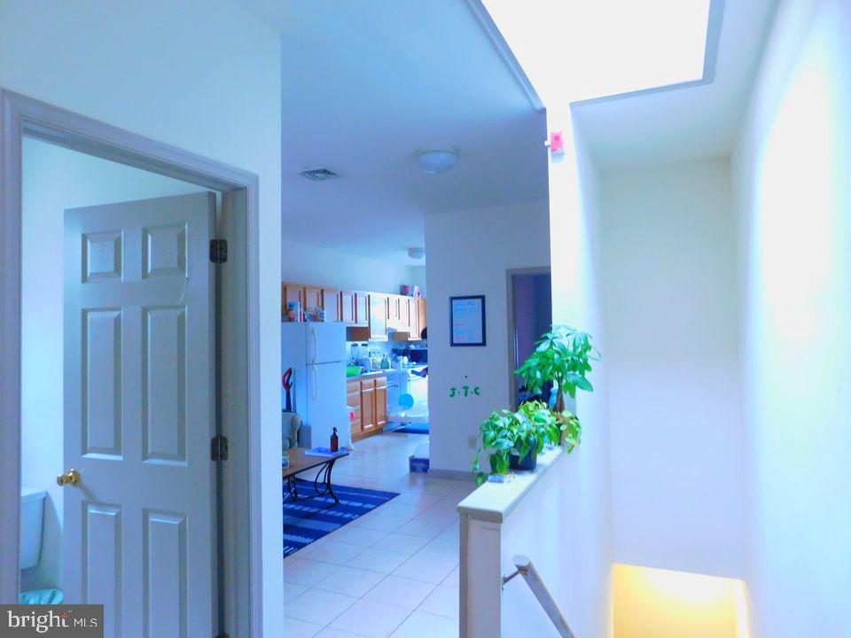 TEMPLE UNIVERSITY - Residential Lease