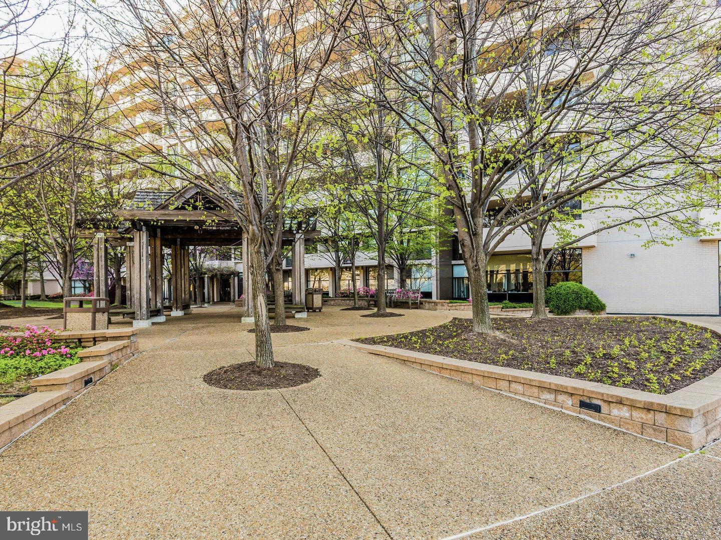 4141 N HENDERSON ROAD 107