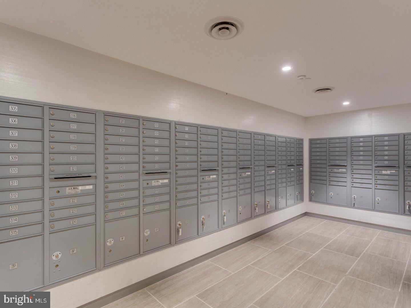 HYDE PARK - Residential