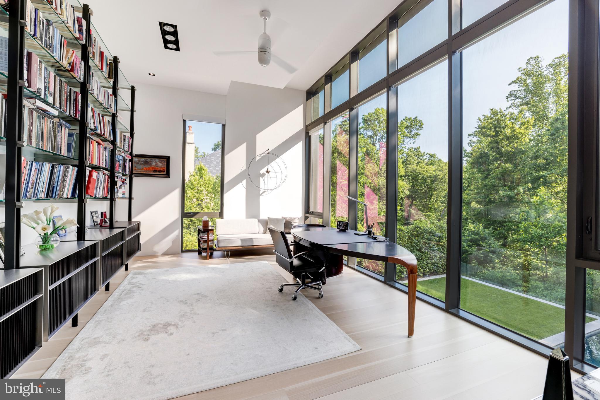 ARLINGWOOD - Residential