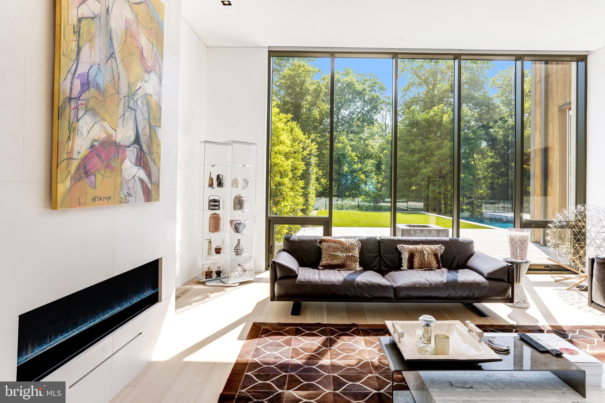 ARLINGWOOD - Residential