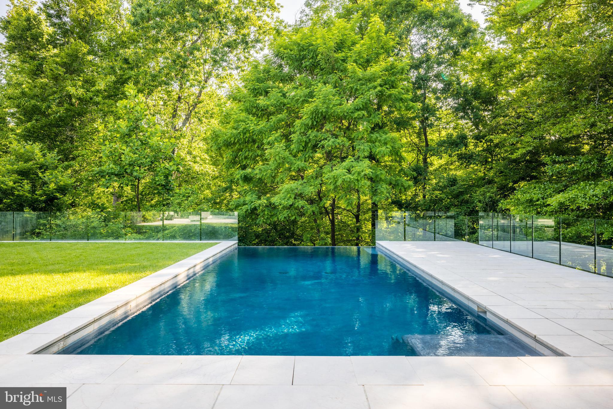 ARLINGWOOD - Residential