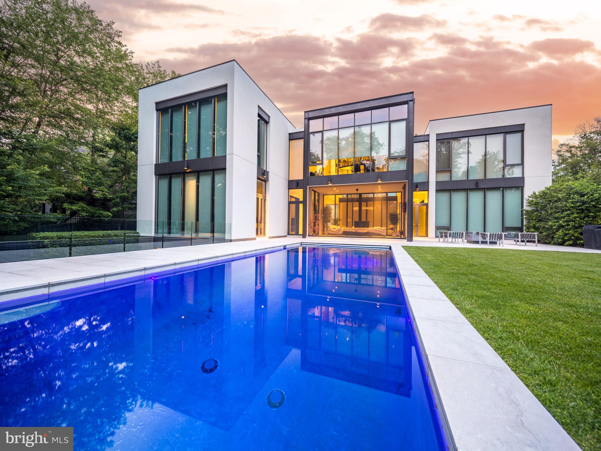 ARLINGWOOD - Residential