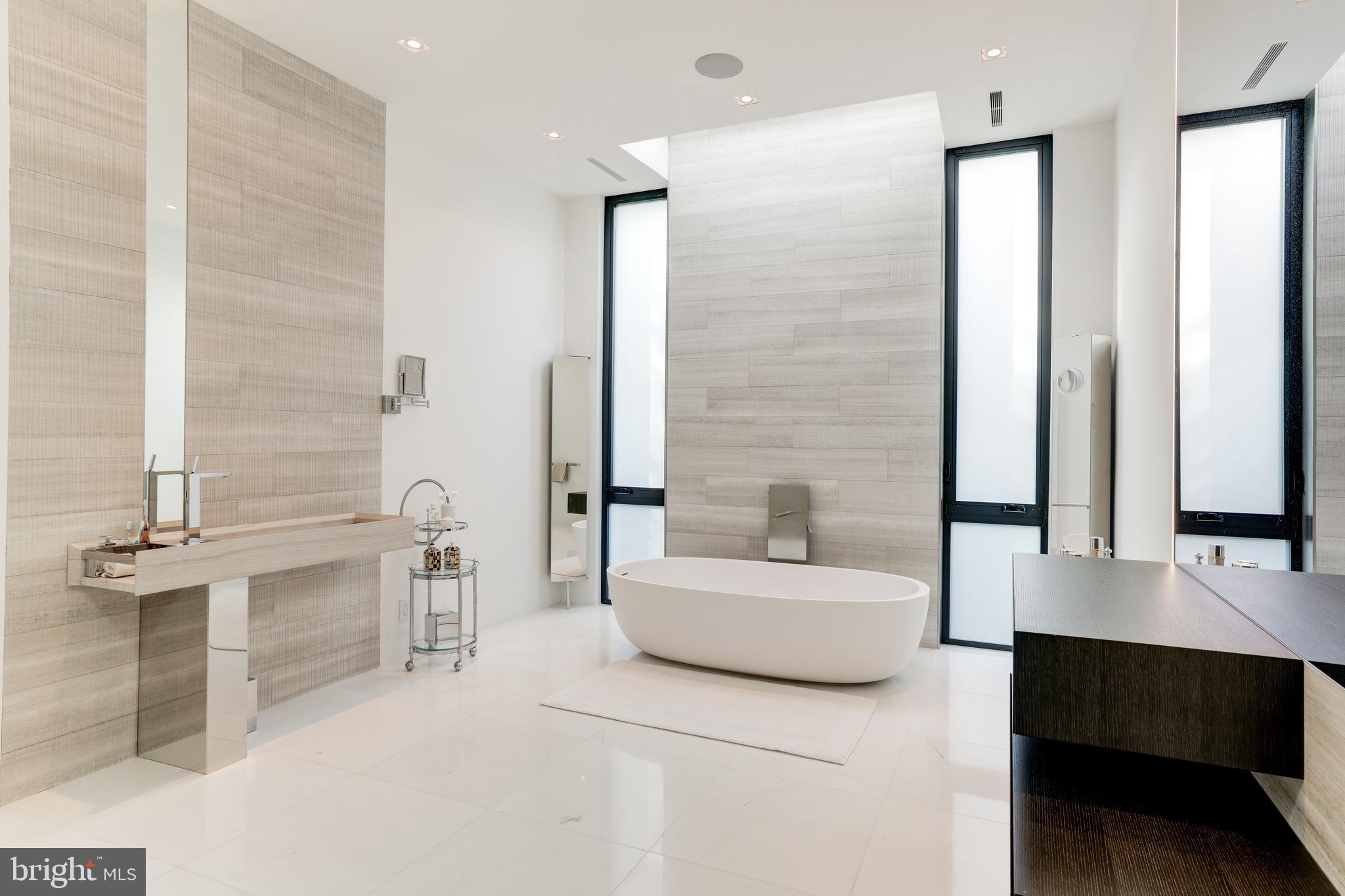 ARLINGWOOD - Residential