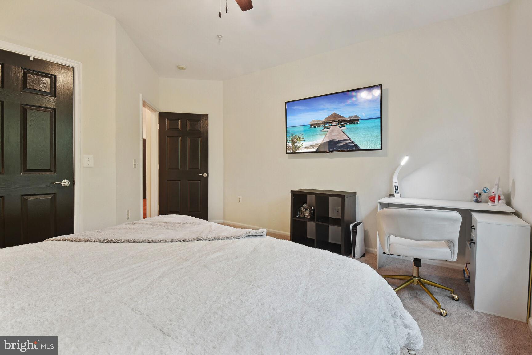 WHITE FLINT STATION - Residential