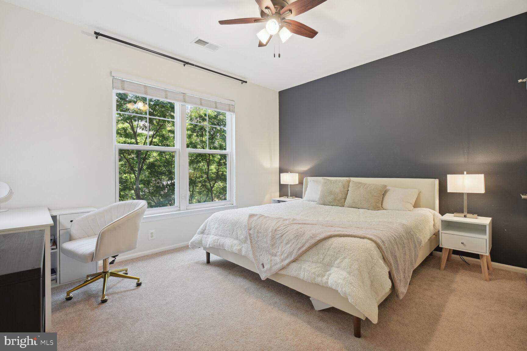 WHITE FLINT STATION - Residential